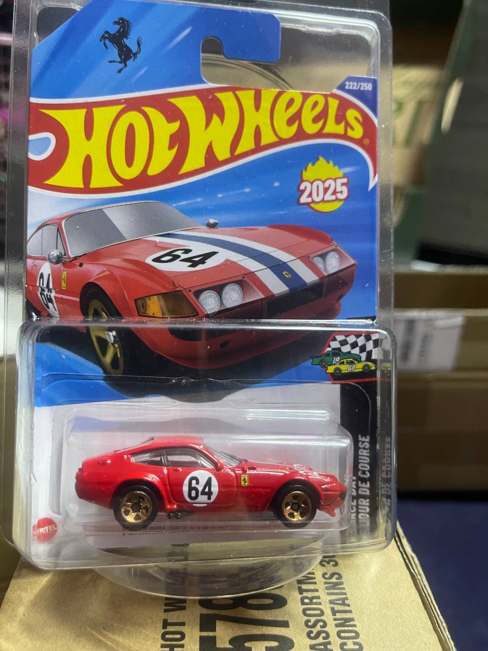 Hot Wheels Ferrari 365 GTB/4 Daytona – Classic Red Racing Edition (1:64)